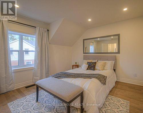 30 Dunbar Road S, Waterloo, ON 