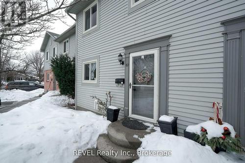 80 - 65 DORCHESTER BOULEVARD , St. Catharines (Carlton/Bunting), Ontario L2M 7T2 2