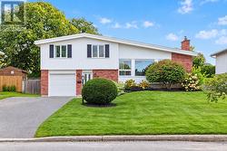 12 DEXTER DRIVE Ottawa, ON K2H 5W2