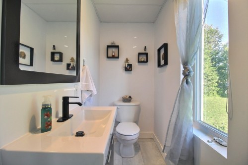 Salle d'eau - 118 Rue Du Quartz, Val-D'Or, QC 