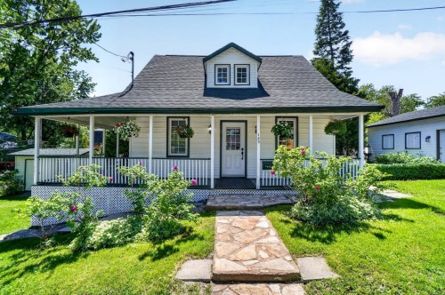 Façade - 183 Rue Labonté, Rosemère, QC 