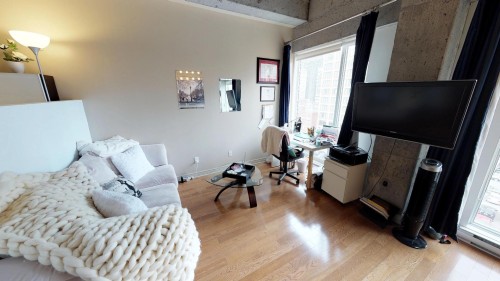623-1200 Rue St-Alexandre , Montréal (Ville-Marie), QC H3B 3H5 2