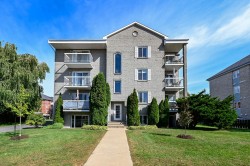 302-1313 Boul. Lebel Chambly, QC J3L 2N2