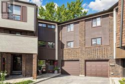 10 TURRET HILLWAY WAY Toronto, ON M2H 3A8