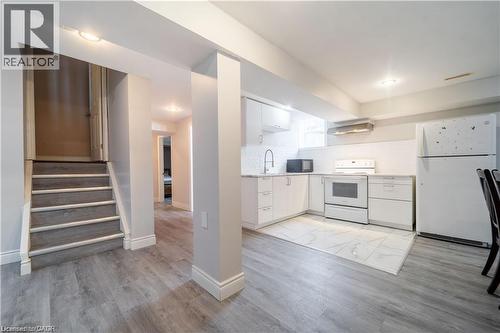 49 MEADOWLANDS Boulevard Unit# Lower , Ancaster, Ontario L9K 1H8 4