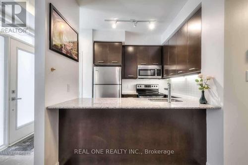 TH23 C - 370 SQUARE ONE DRIVE , Mississauga, Ontario L5B 0E6 4