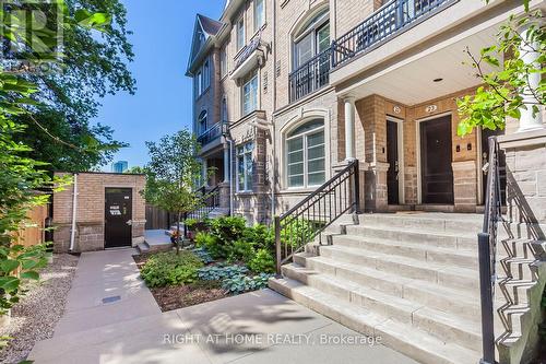 22 - 39 DREWRY AVENUE , Toronto, Ontario M2M 0B4 2