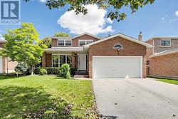 5 STANDISH CRESCENT Markham, ON L3P 4A4