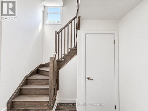 214 - 3 BANCROFT LANE E , Richmond Hill, Ontario L4E 1M1 4