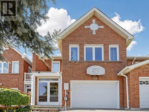 52 QUEENSMILL COURT  Richmond Hill, ON L4B 1N3