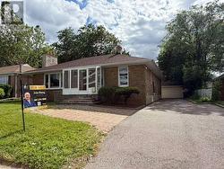 2212 KENNEDY ROAD  Toronto, ON M1T 3G4