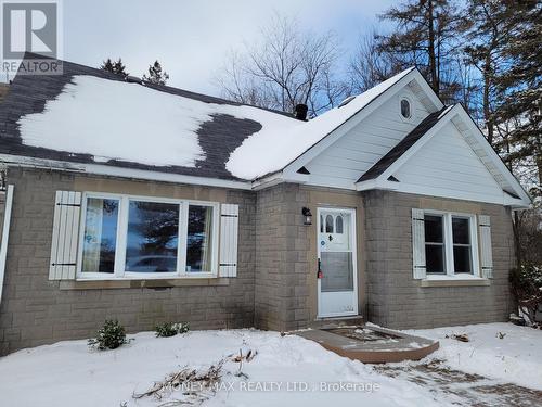 B - 2952 PRINCE OF WALES DRIVE , Ottawa, Ontario K2E 0B2 3