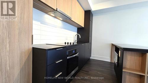 5001 - 89 CHURCH STREET , Toronto, Ontario M5C 0B7 4