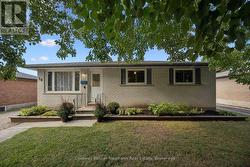 16 ARGYLE DRIVE Guelph (Dovercliffe Park/Old University), ON N1G 2P2