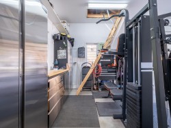 Garage - 
