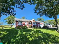146 Rue Omer Pointe-À-Tom, NB E1X 3X1