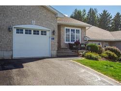 6 Mapleview DR Hampton, NB E5N 0B5