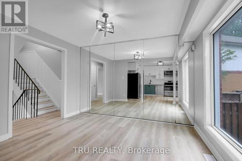 52 Greenboro Crescent, Ottawa, ON 