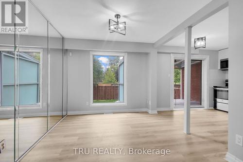 52 Greenboro Crescent, Ottawa, ON 