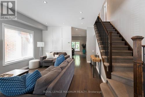 5221 Garland Crescent, Burlington, ON 