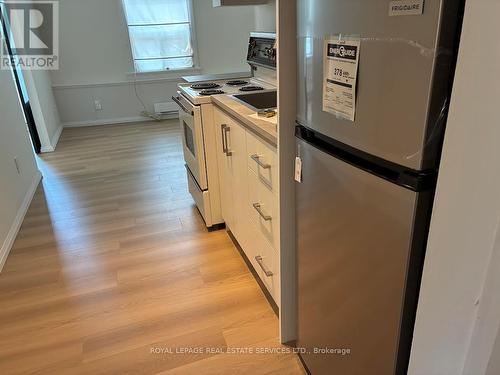 2 - 2525 YONGE STREET , Toronto, Ontario M4P 2H9 4