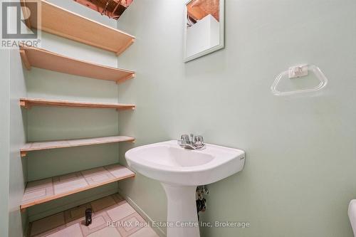 7 Countryside Crescent, Kitchener, ON 