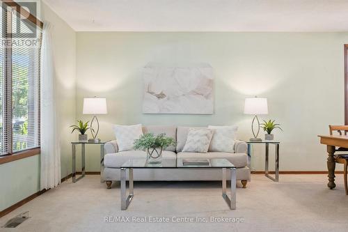 7 Countryside Crescent, Kitchener, ON 