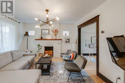 74 OAK PARK AVENUE , Toronto, Ontario M4C 4M3 4