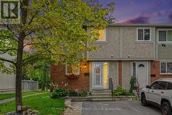 108 BARROW CRESCENT Ottawa, ON K2L 2J1