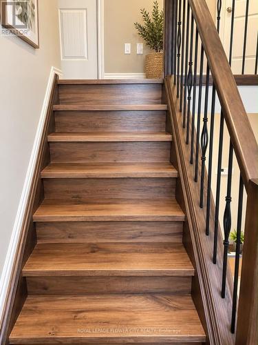 UPPER LEVEL - 412 SOPHIA CRESCENT , London North, Ontario N6G 0T4 4