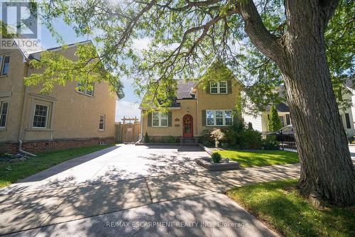 48 LINCOLN AVENUE  Brantford, ON N3T 4S7