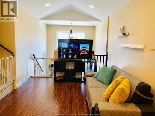 1965 NORTHWAY AVENUE Unit# UPPER , Windsor, Ontario N9B 0A3 4