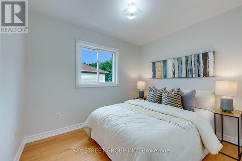 2870 Westbury Court, Mississauga, ON 