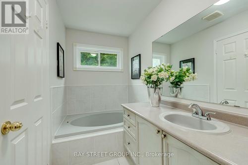 2870 Westbury Court, Mississauga, ON 