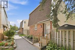248 SALTER CRESCENT  Ottawa, ON K2K 1Z2