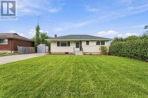 29 GLENGARRY ROAD  St. Catharines (Oakdale), ON L2T 2T9