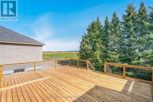 152 Ritchie Crescent, Springwater, ON 