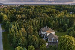 1345 Rue Emile-Nelligan Sherbrooke (Les Nations), QC J1L 2W8