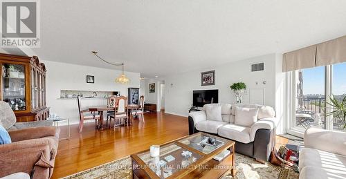 818 - 2 RAYMERVILLE DRIVE , Markham, Ontario L3P 7N7 5