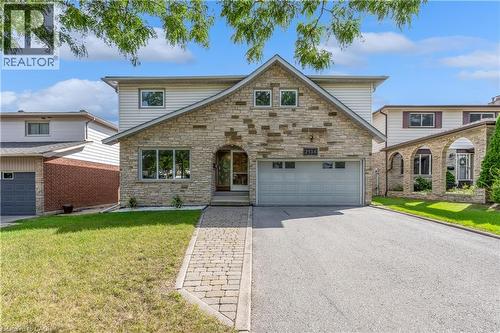 2134 Cartier Crescent, Burlington, ON 