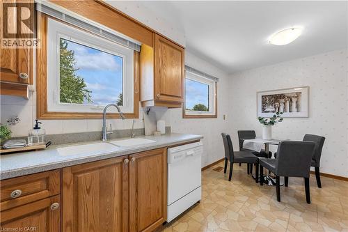 2134 Cartier Crescent, Burlington, ON 