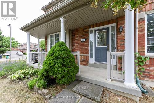 25 BLACKCHERRY LANE , Brampton, Ontario L6R 2Y5 3