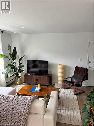 2160 GHENT Avenue Unit# 4 , Burlington, Ontario L7R 1Y5 2