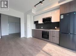 1607 - 5 DEFRIES STREET Toronto, ON M5A 3R4