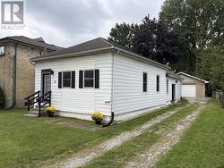 97 CHESLEY AVENUE London East (East L), ON N5Z 2C3