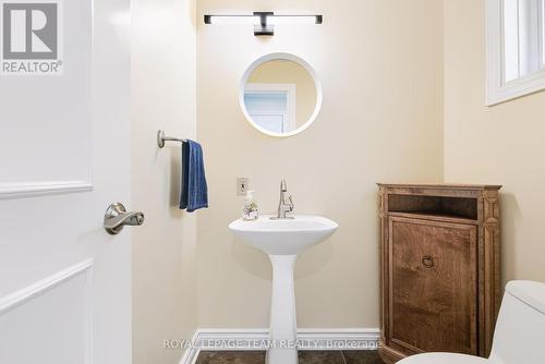 230 Lincoln Heights Road, Ottawa, ON 