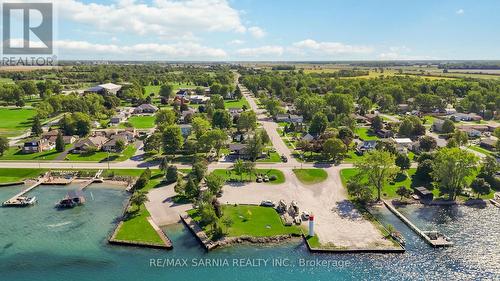 1186 St. Clair Parkway, St. Clair, ON 