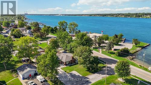 1186 St. Clair Parkway, St. Clair, ON 