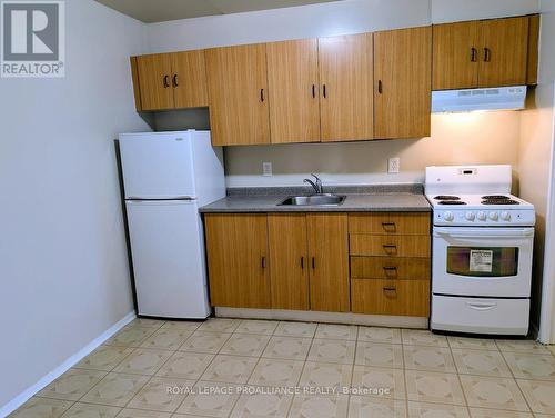 27 - 1837 LANSDOWNE STREET W , Peterborough (Otonabee Ward 1), Ontario K9K 1R4 2