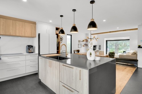 4195 Rue d'Assigny  Terrebonne (Terrebonne), QC J6X 1N7